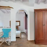 Nicolas House 2 * Pera Rachidi