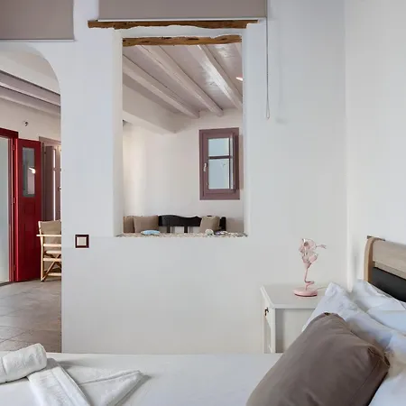 Nicolas House 2 * Pera Rachidi