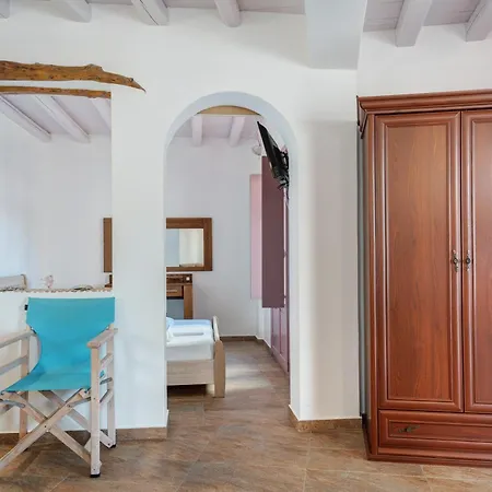 Nicolas House 2 * Pera Rachidi
