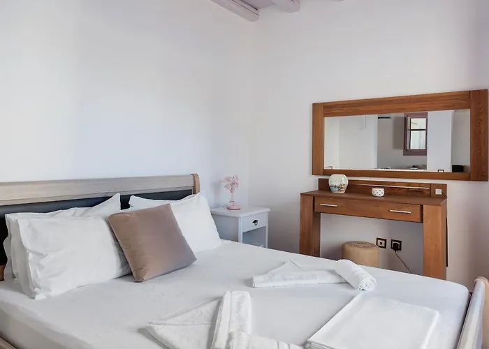 Nicolas House 2 * Pera Rachidi